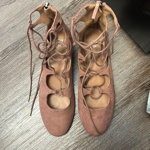 Cute H&M ballerina style shoes with small heel